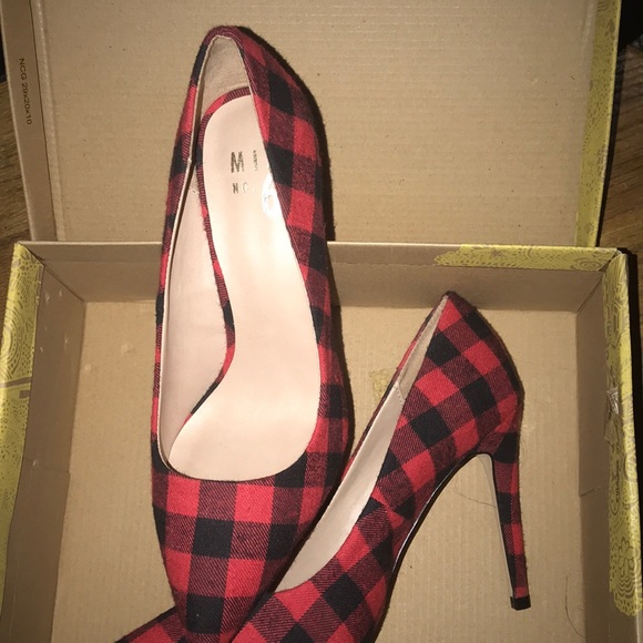 Heels - Picture 3 of 5